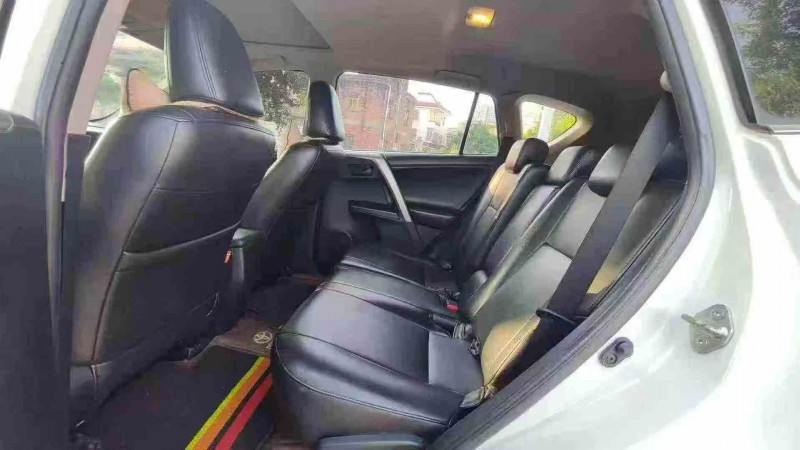 湛江17年丰田RAV4荣放6