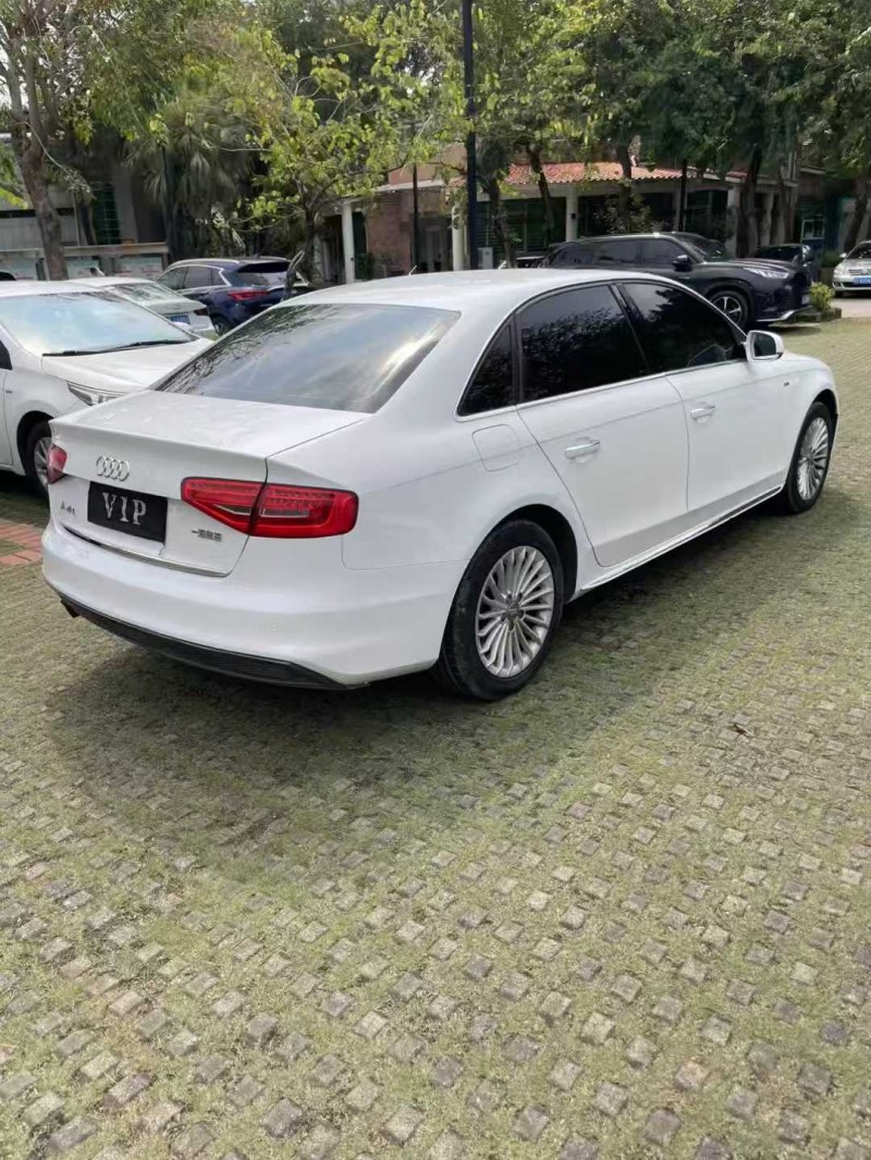 东莞16年奥迪A4L7