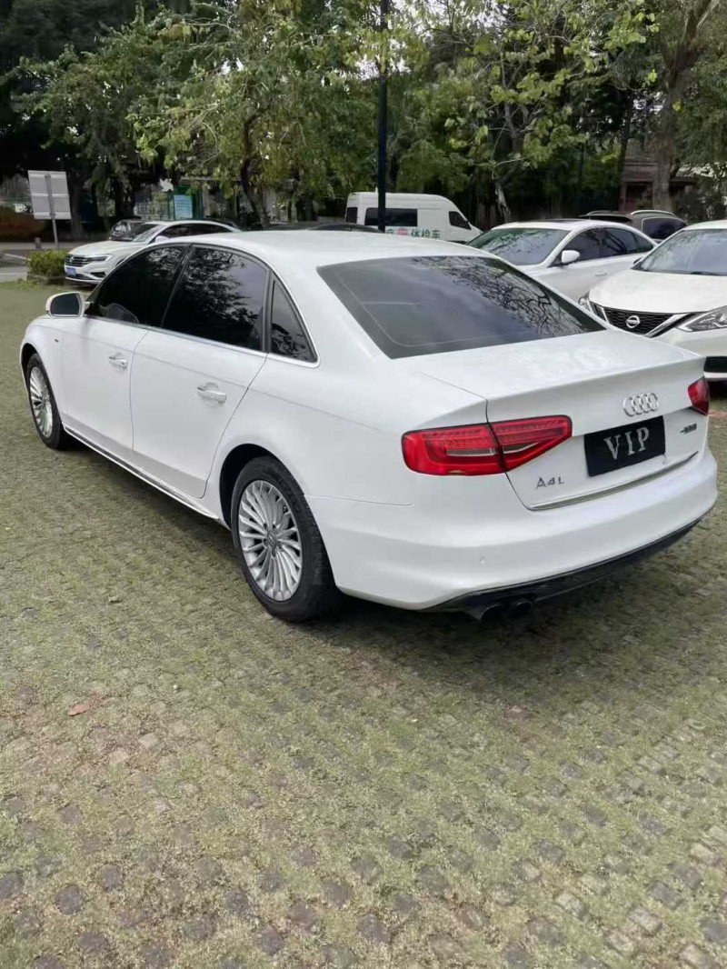 东莞16年奥迪A4L8