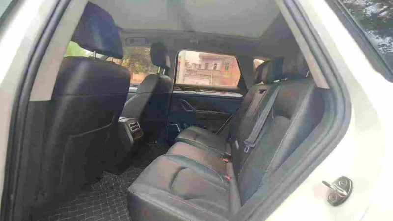 汕头17年众泰大迈X76