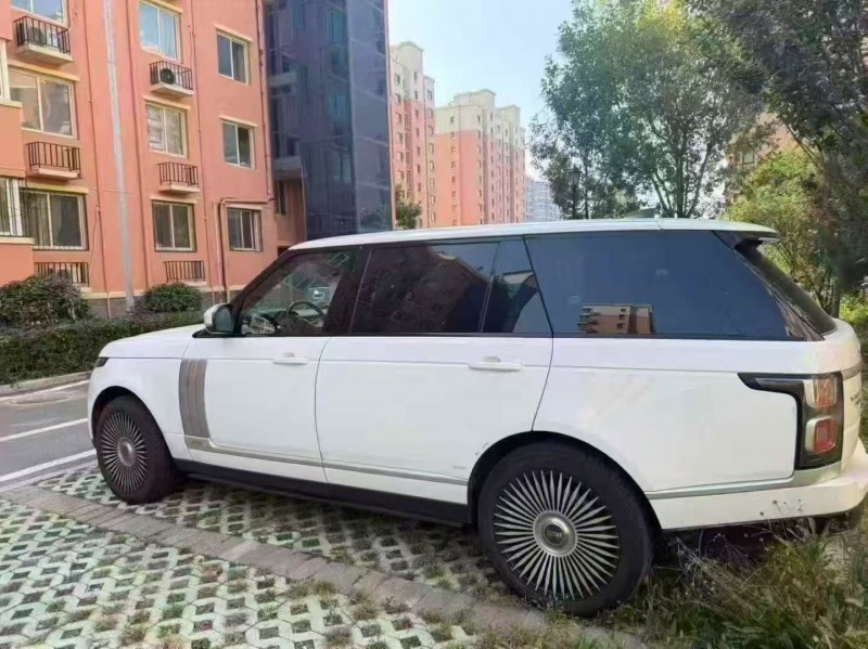 菏泽19年路虎揽胜行政8