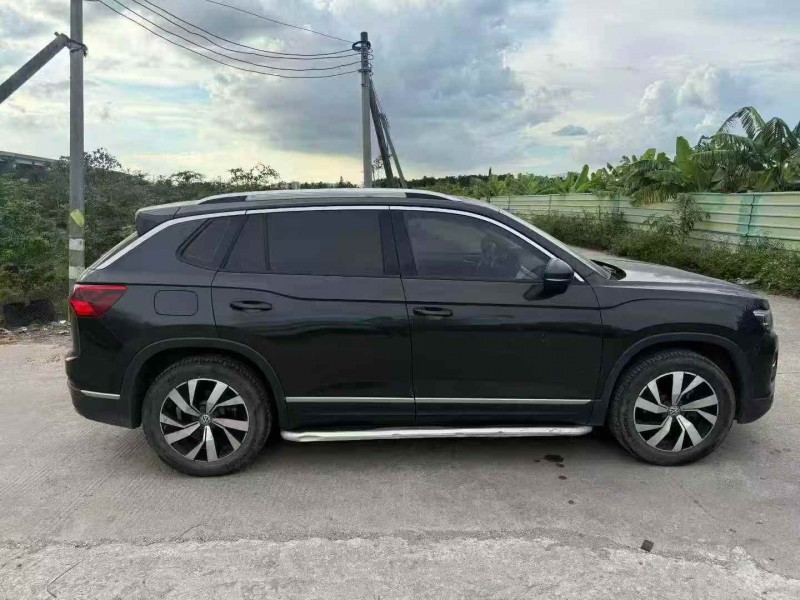 佛山20年大众探岳7