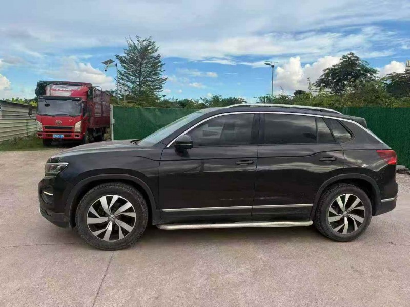 佛山20年大众探岳8