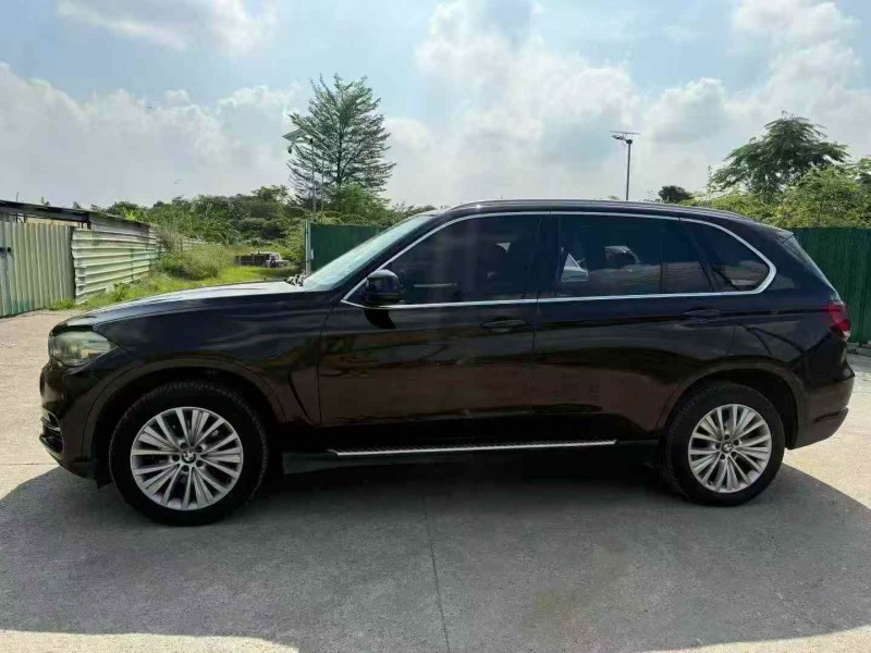 佛山17年宝马X57