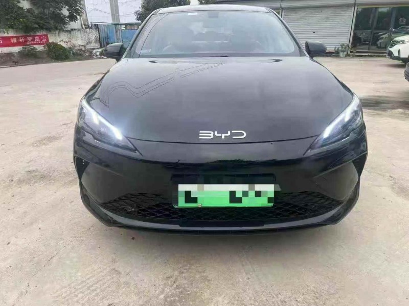 枣庄25年比亚迪海豹1