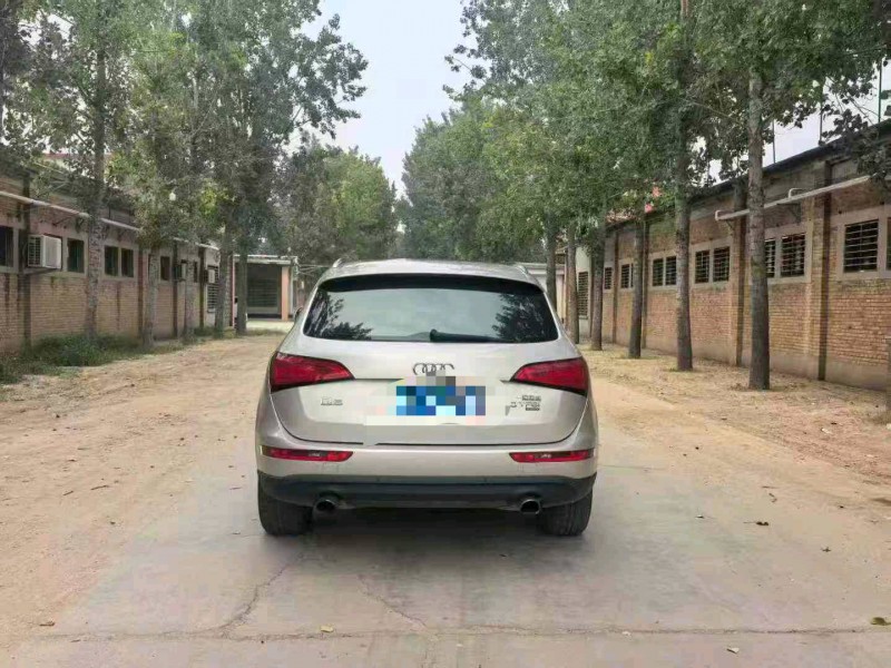 保定14年奥迪Q54