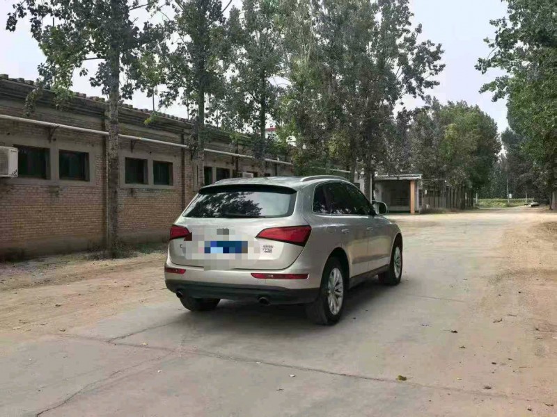 保定14年奥迪Q56