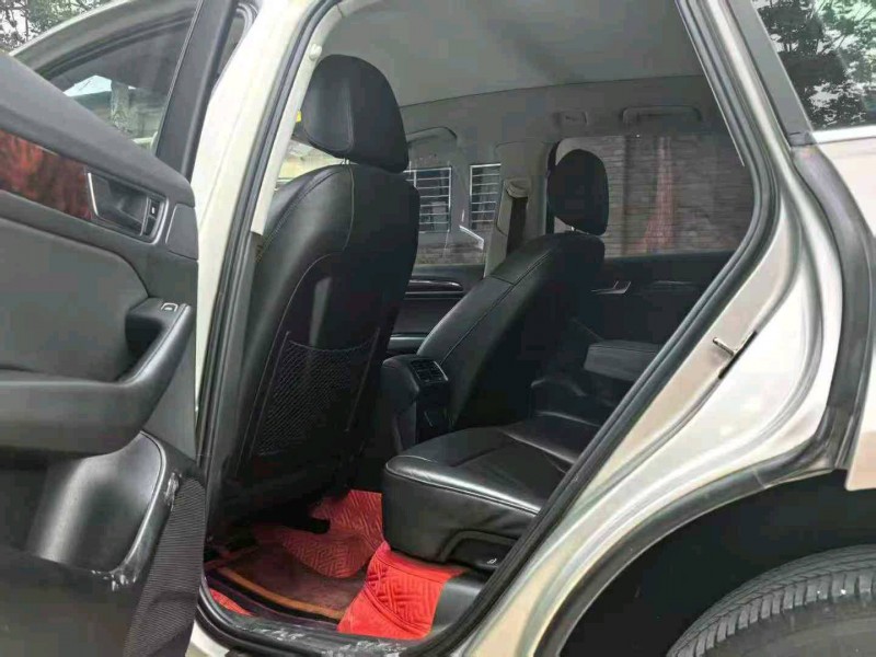 保定14年奥迪Q58