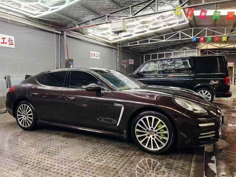 临沂14年保时捷帕拉梅拉3