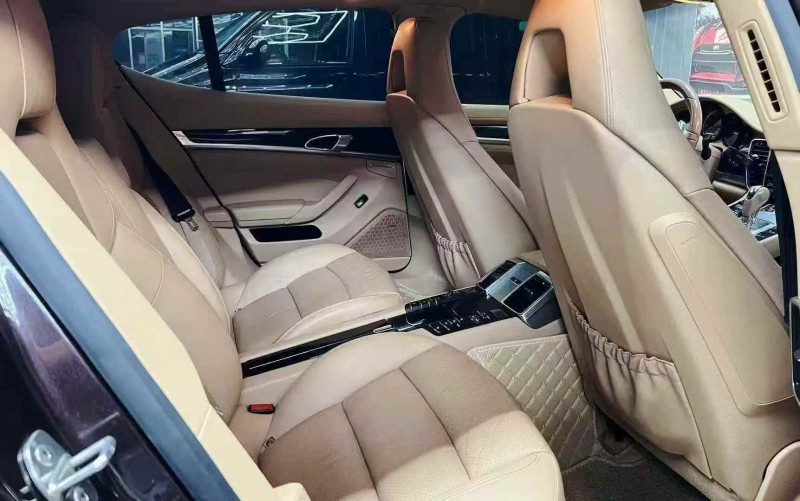 临沂14年保时捷帕拉梅拉5