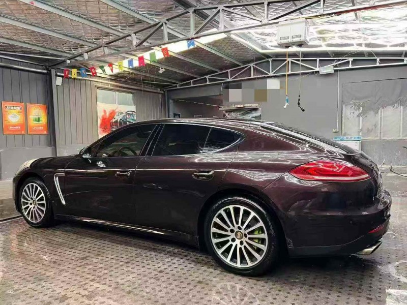 临沂14年保时捷帕拉梅拉8