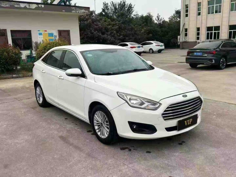 宿迁17年福特福睿斯3