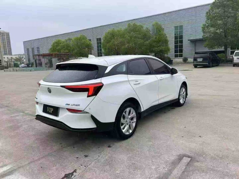 宿迁24年别克微蓝8