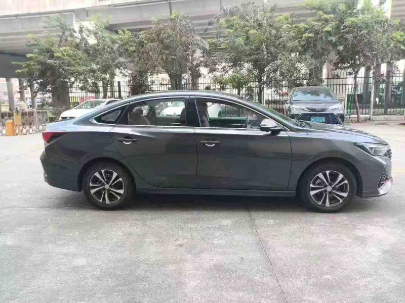 东莞23年长安汽车逸动8