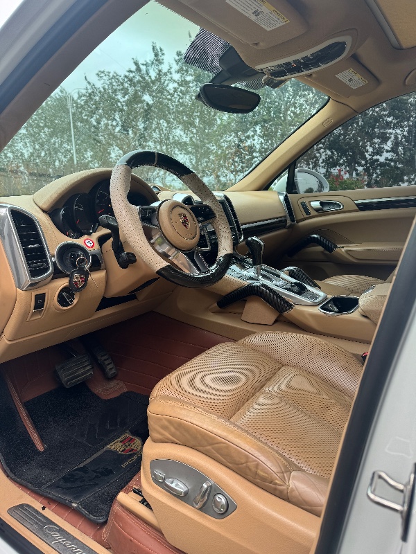 邯郸15年保时捷卡宴3