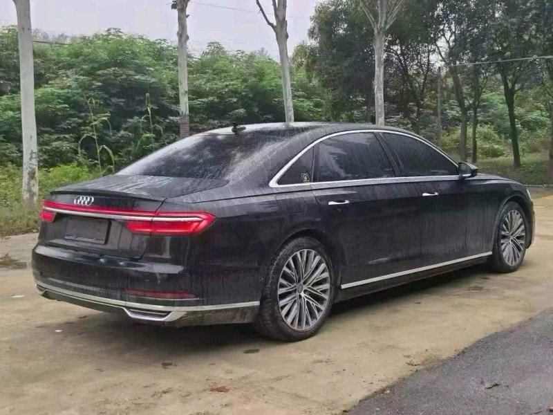 洛阳19年奥迪A8L7