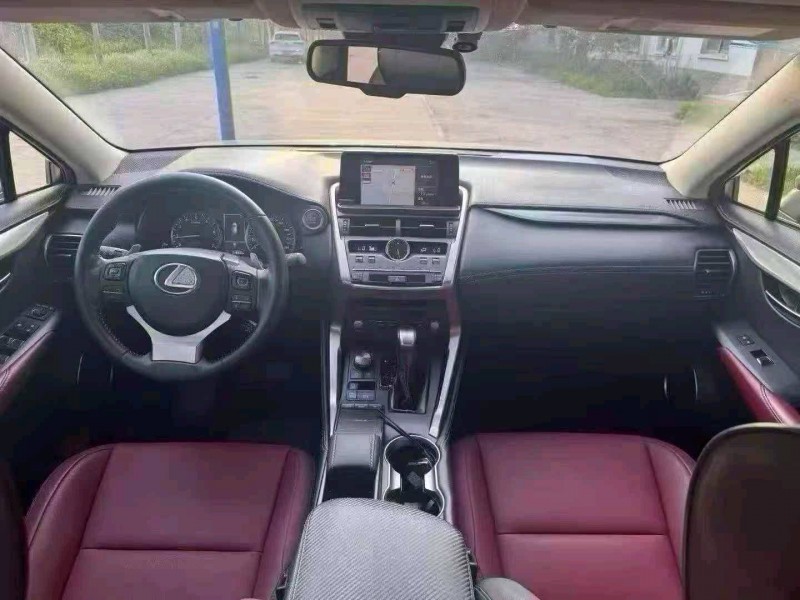 开封19年雷克萨斯NX5