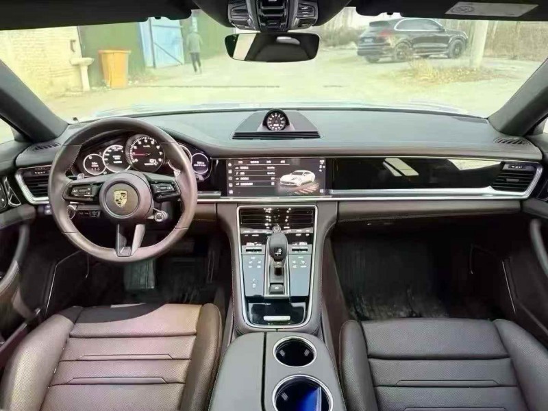 安阳24年保时捷帕拉梅拉5