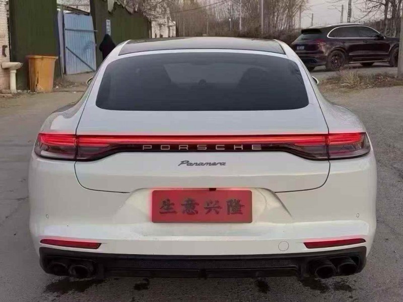 安阳24年保时捷帕拉梅拉8
