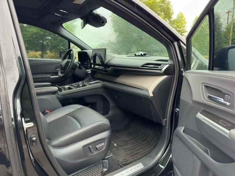 常州23年丰田格瑞维亚4