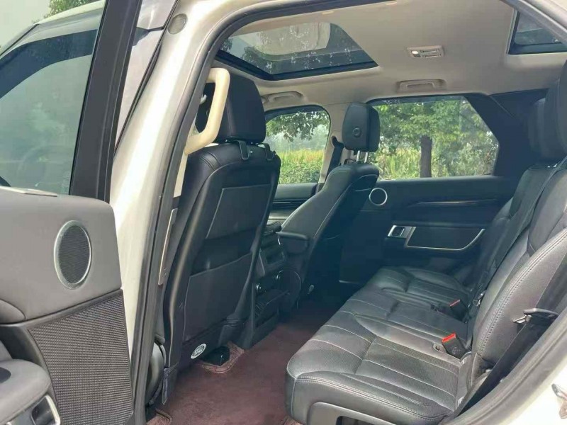 常州19年路虎发现4