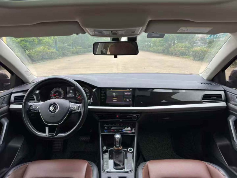 苏州20年大众朗逸5