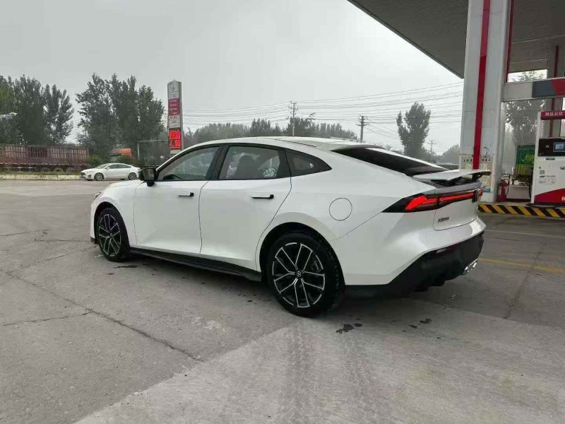 唐山25年长安汽车UNI7