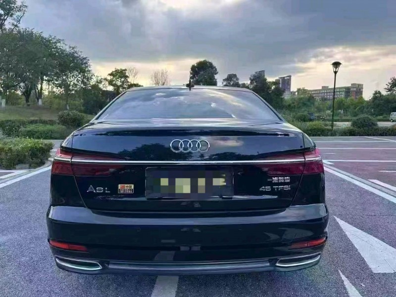南昌19年奥迪A6L8