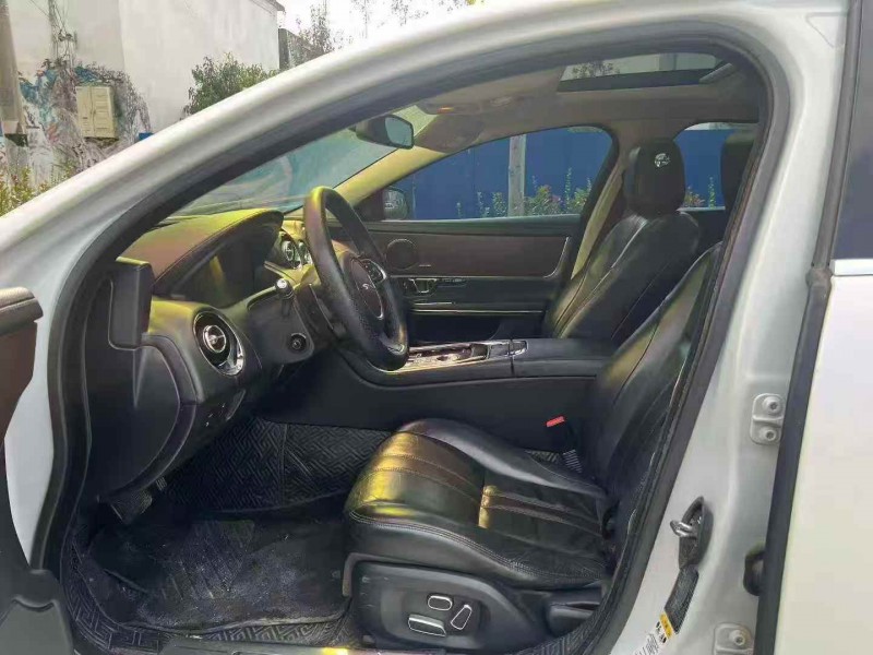 淄博16年捷豹XJL5