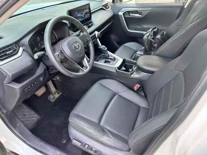 淄博23年丰田威兰达4