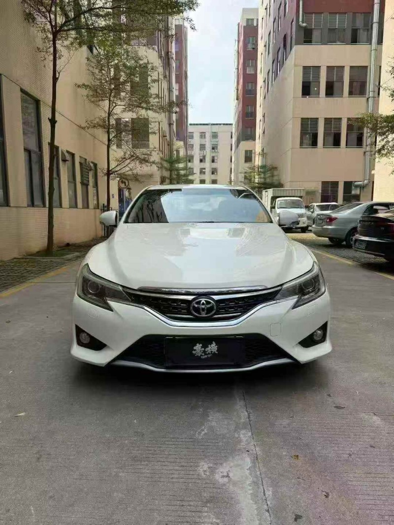 汕头15年丰田锐志1