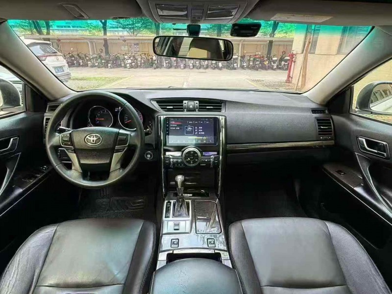 汕头15年丰田锐志5