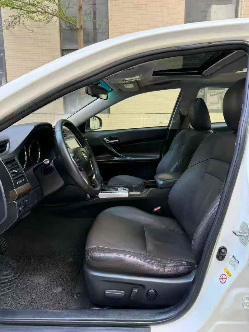 汕头15年丰田锐志6