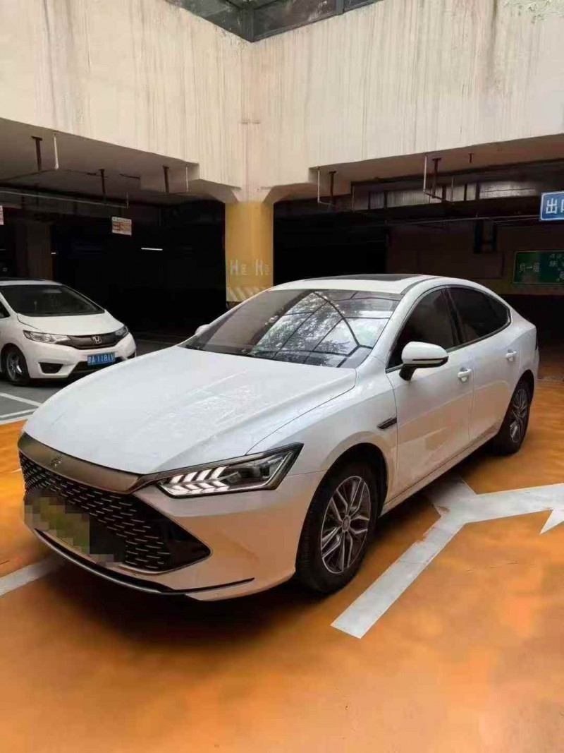 赤峰25年比亚迪秦2