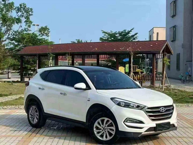 深圳16年现代途胜2