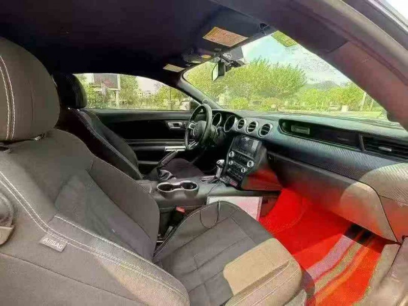 玉溪19年福特野马5