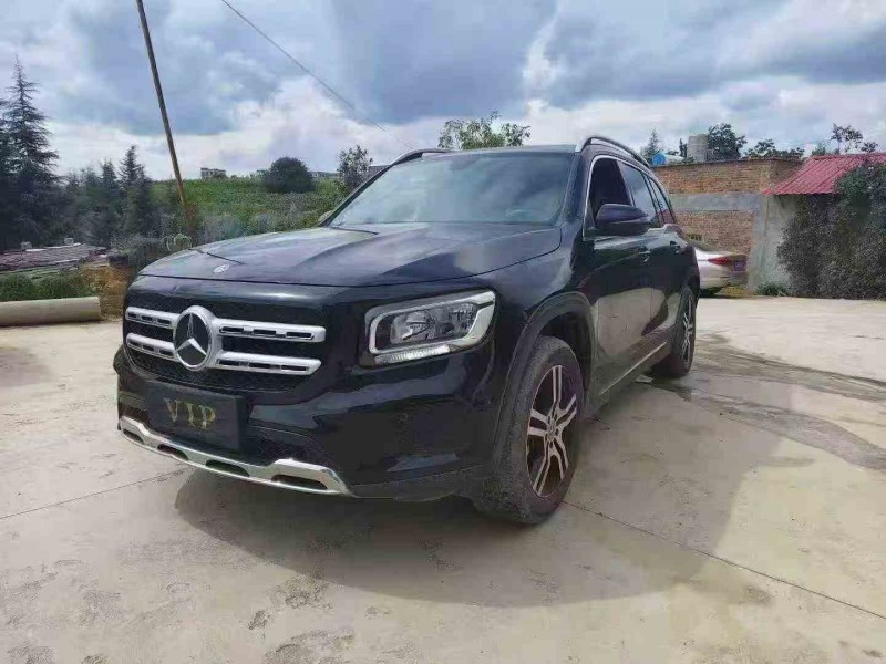 曲靖21年奔驰GLB3