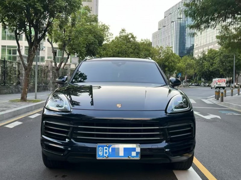 深圳20年保时捷卡宴1