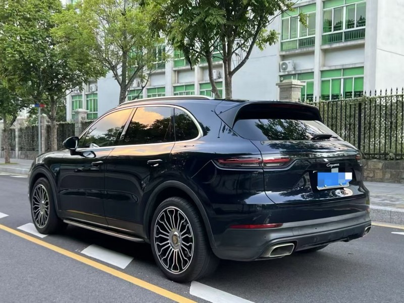 深圳20年保时捷卡宴4