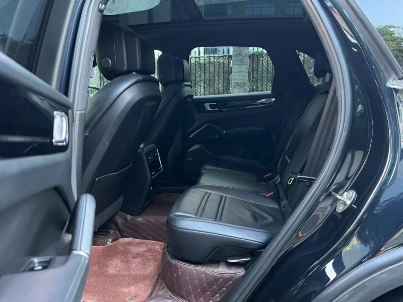 深圳20年保时捷卡宴5