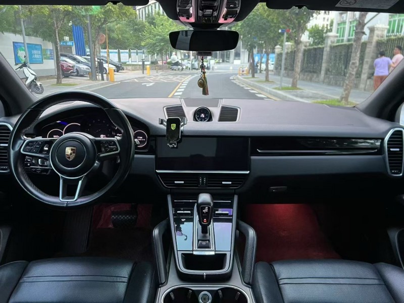 深圳20年保时捷卡宴6