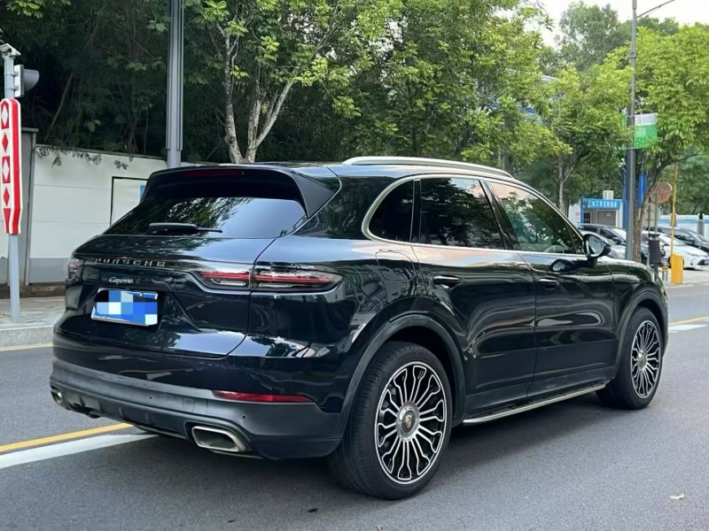 深圳20年保时捷卡宴8