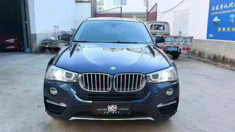 保山18年宝马X51
