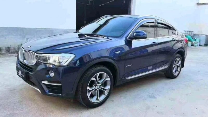 保山18年宝马X52