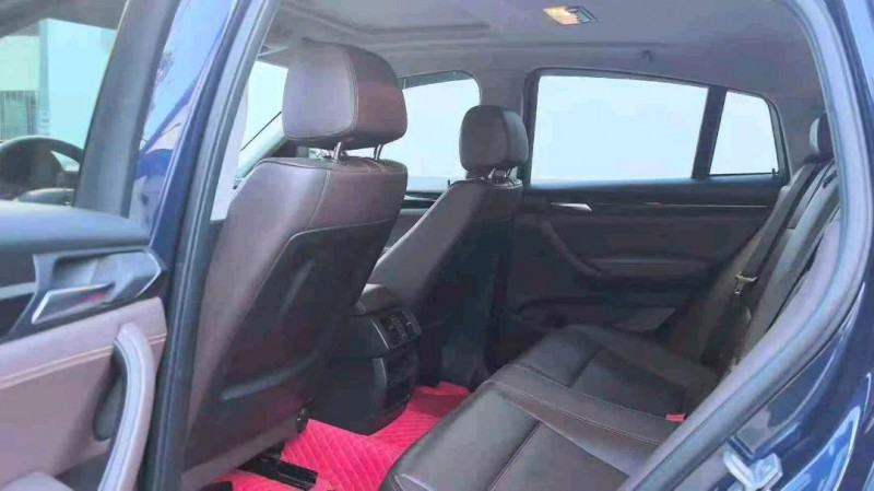 保山18年宝马X55