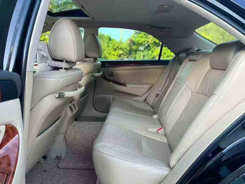 深圳07年丰田皇冠4