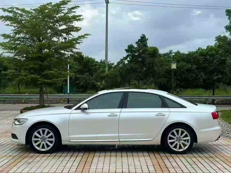 深圳15年奥迪A6L3