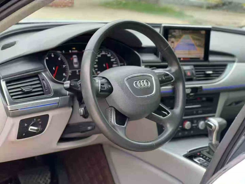 深圳15年奥迪A6L4