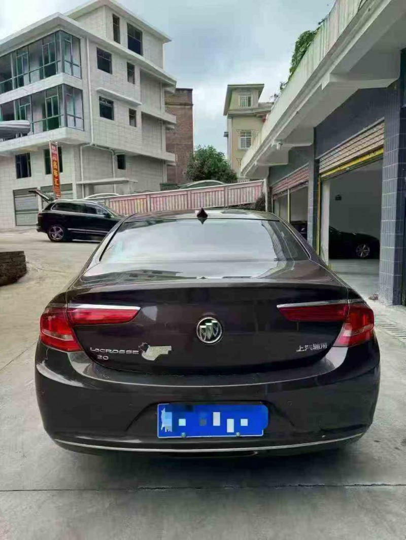 湘潭16年别克君越9