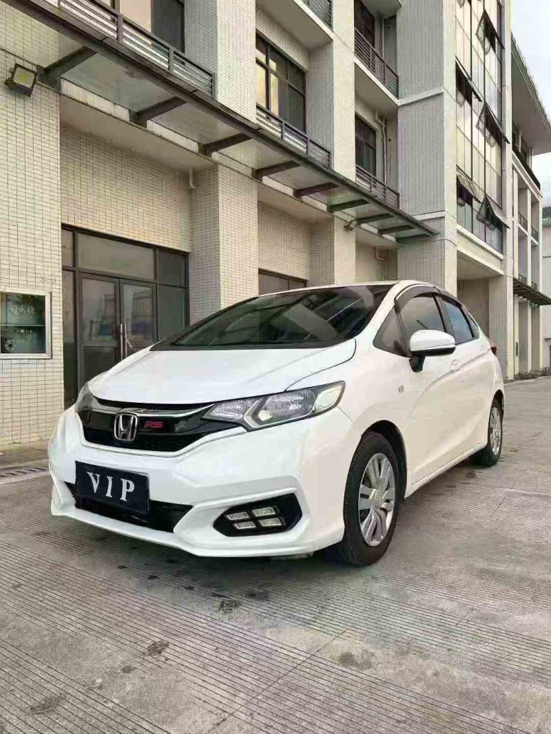 钦州19年本田飞度3